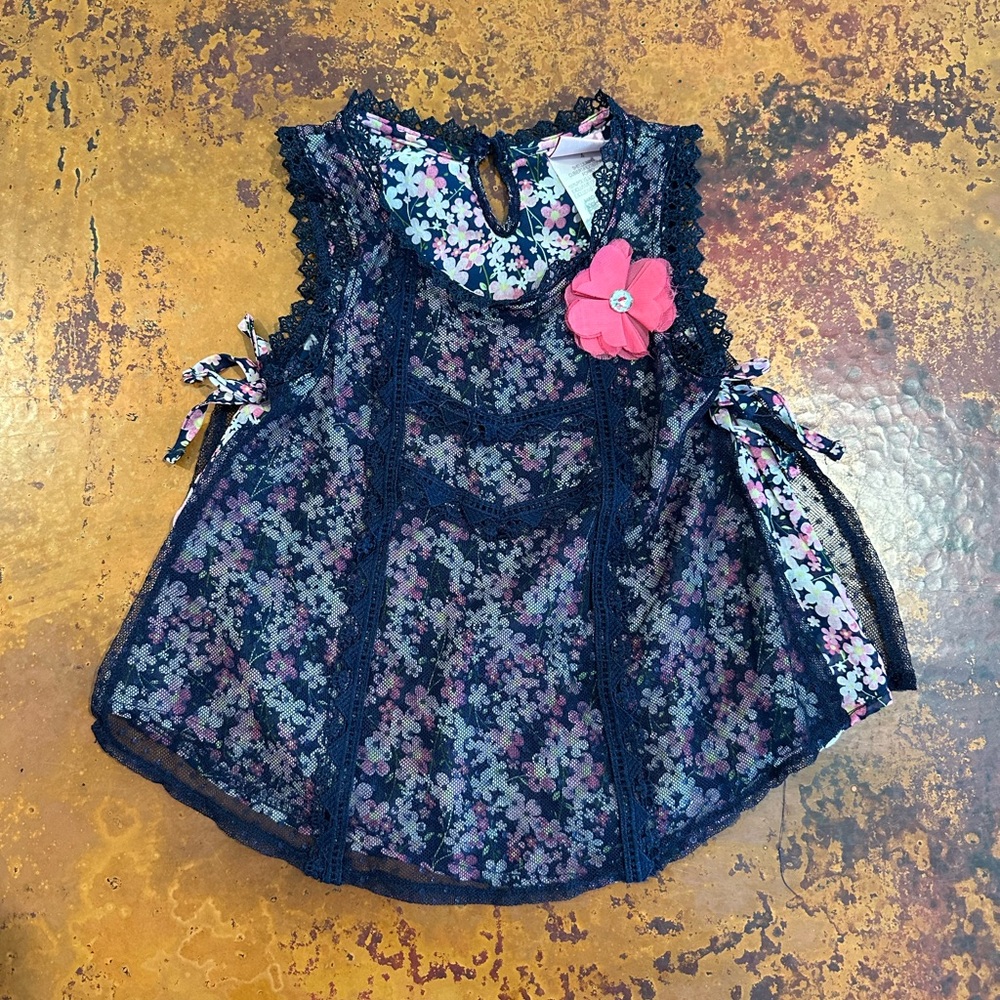 Floral Lace Sleeveless Top with Pink Accent